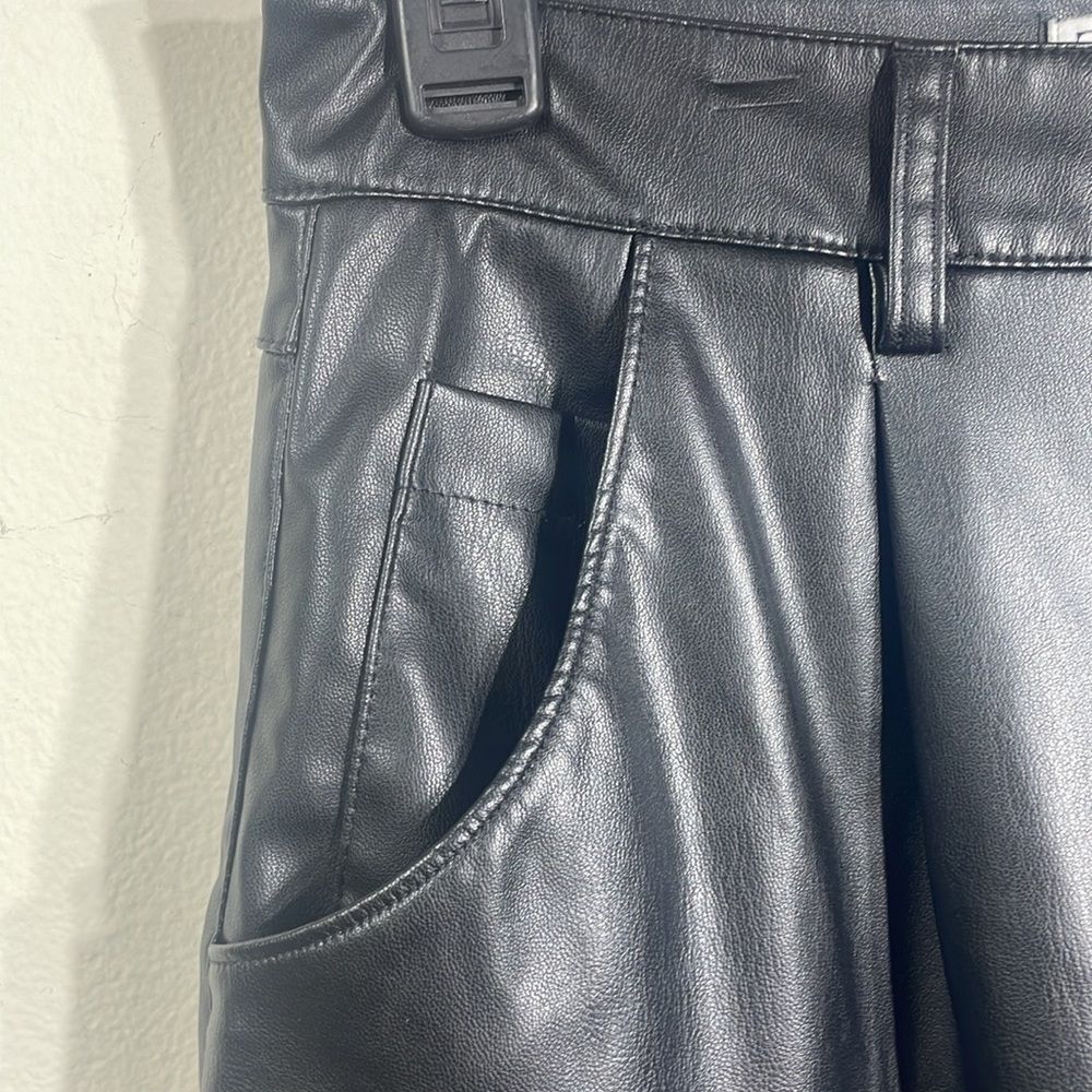 ZARA, faux leather cargo pants, size 36/4 US. - Picture 9 of 12